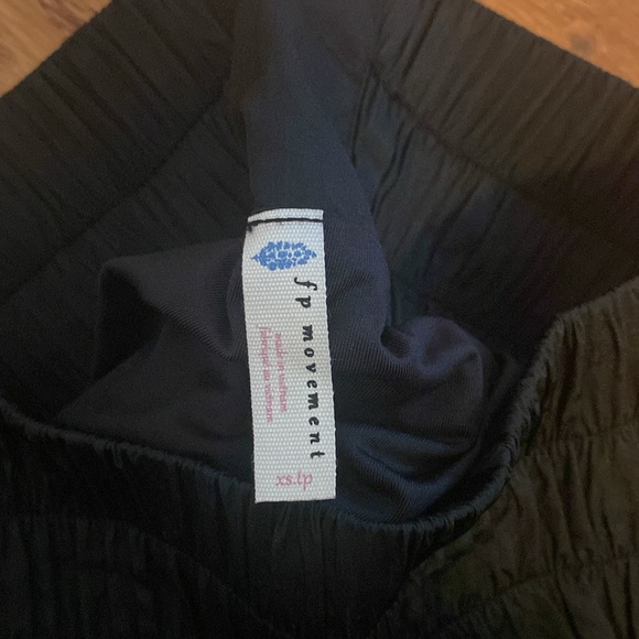 Free People Movement The Way Home shorts black exercise running - Picture 8 of 10